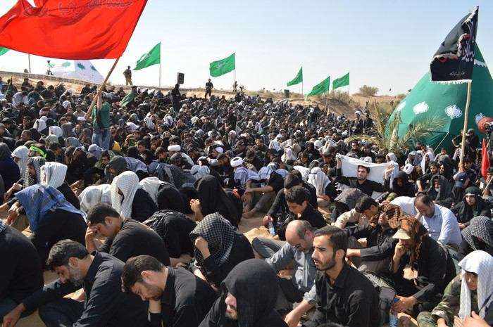 همنوایی با شهیدان یادمان فکه در ظهر عاشورا + تصاویر همنوایی با شهیدان یادمان فکه در ظهر عاشورا + تصاویر