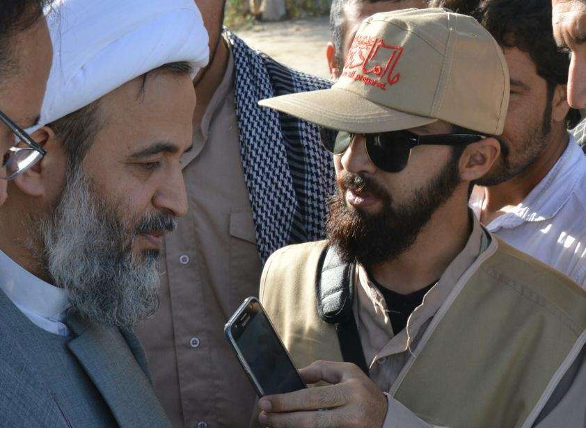 ادامه دادن راه شهدا خود زیارت بامعرفت است ادامه دادن راه شهدا خود زیارت بامعرفت است