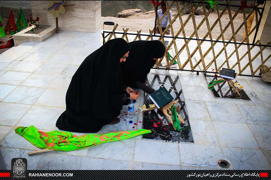 صعود سراسری زائرین راهیان نور غرب به ارتفاعات یادمان بازی دراز