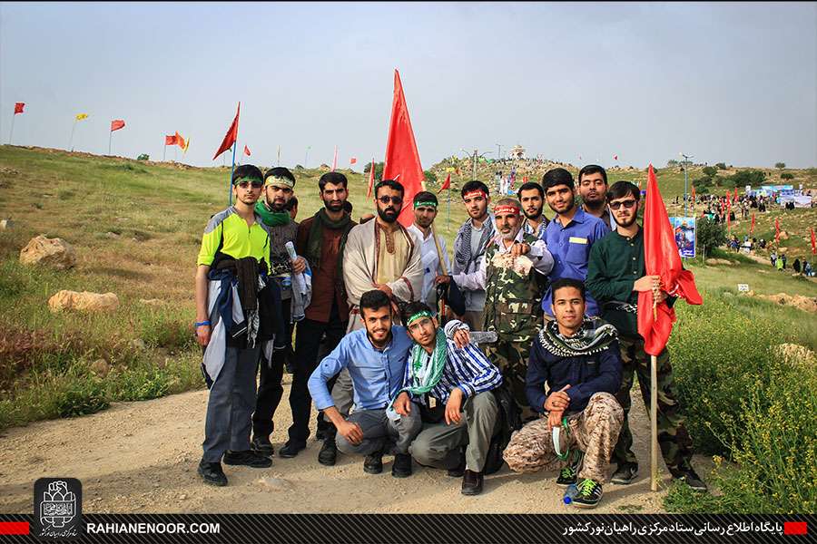 صعود سراسری زائرین راهیان نور غرب به ارتفاعات یادمان بازی دراز