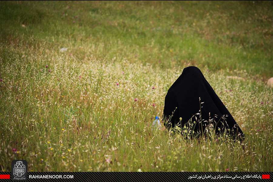 صعود سراسری زائرین راهیان نور غرب به ارتفاعات یادمان بازی دراز