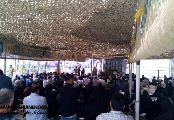 حضور پرشور زائرین یادمان حاج عمران تمرچین <img src="/images/picture_icon.gif" width="16" height="13" border="0" align="top"> حضور پرشور زائرین یادمان حاج عمران تمرچین <img src="/images/picture_icon.gif" width="16" height="13" border="0" align="top">