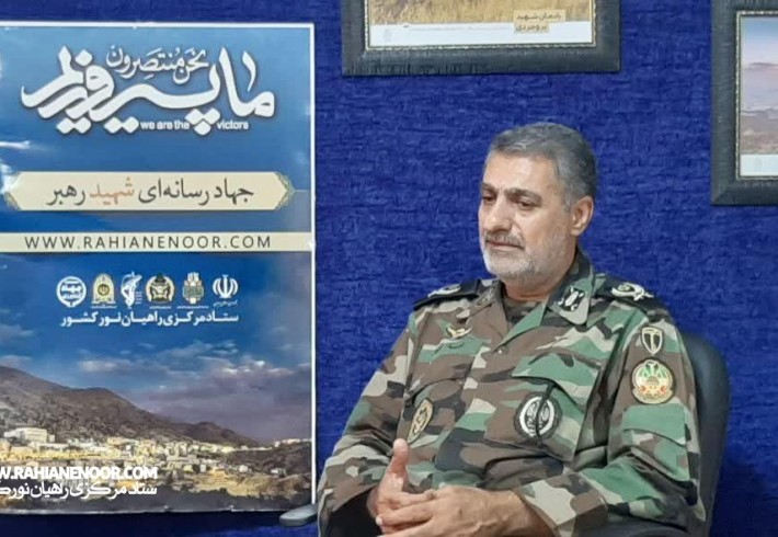 آشنایی سربازان با فرهنگ دفاع مقدس / ساخت قرارگاه اردویی برای اسکان زائران راهیان نور آشنایی سربازان با فرهنگ دفاع مقدس / ساخت قرارگاه اردویی برای اسکان زائران راهیان نور