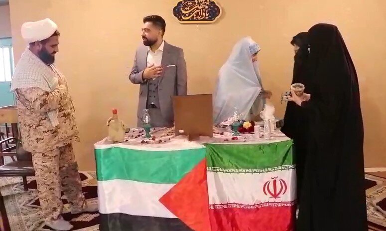 فیلم| مراسم عقد زوج جوان بسیجی در معراج شهدای اهواز