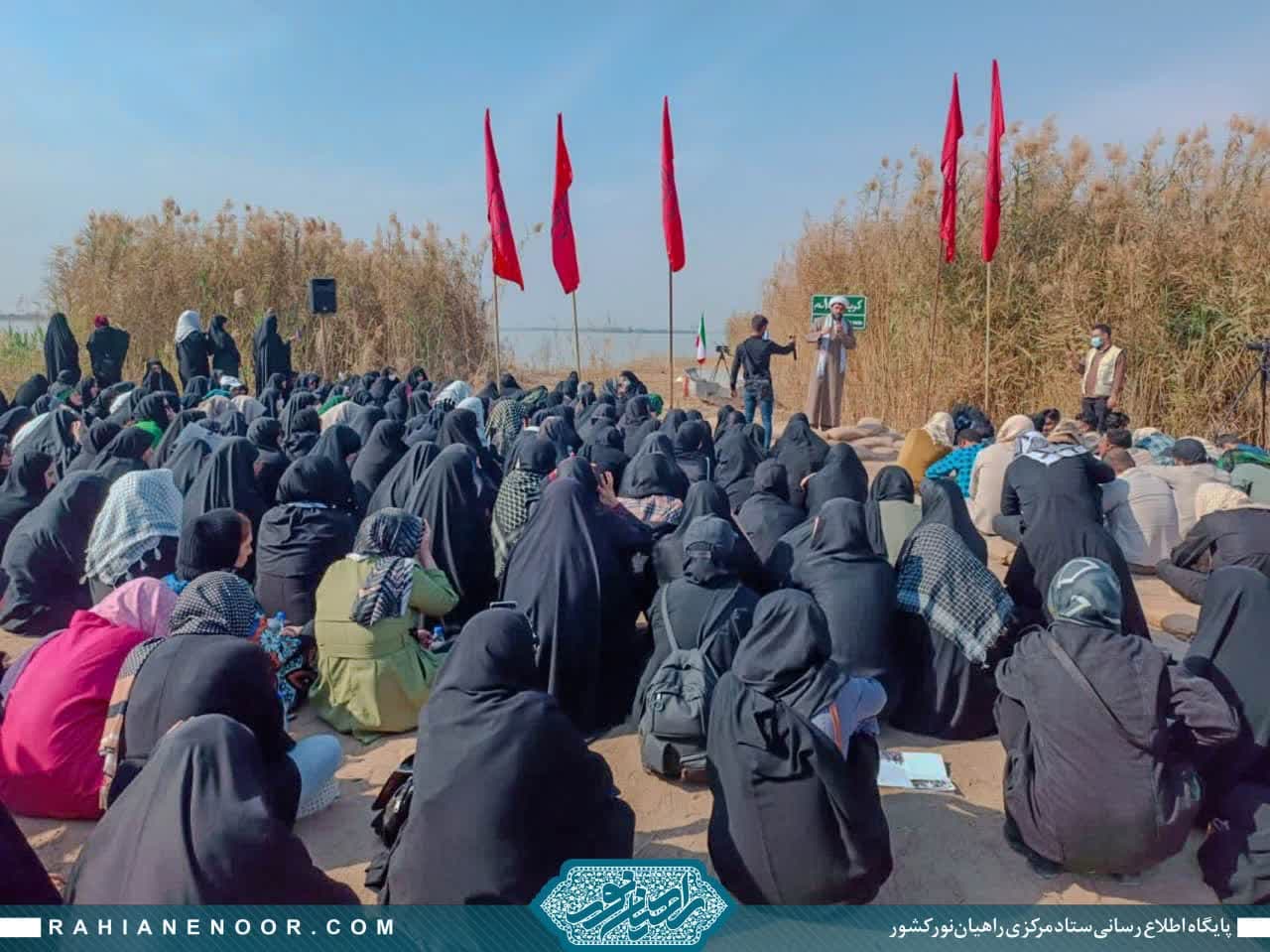 حضور پرشور زائران شهدا در یادمان علقمه  <img src="/images/picture_icon.gif" width="16" height="13" border="0" align="top">
