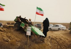 حضور خانوادگی زائران البرزی در یادمان شهدای دشت ذوالفقاری  <img src="/images/picture_icon.gif" width="16" height="13" border="0" align="top">